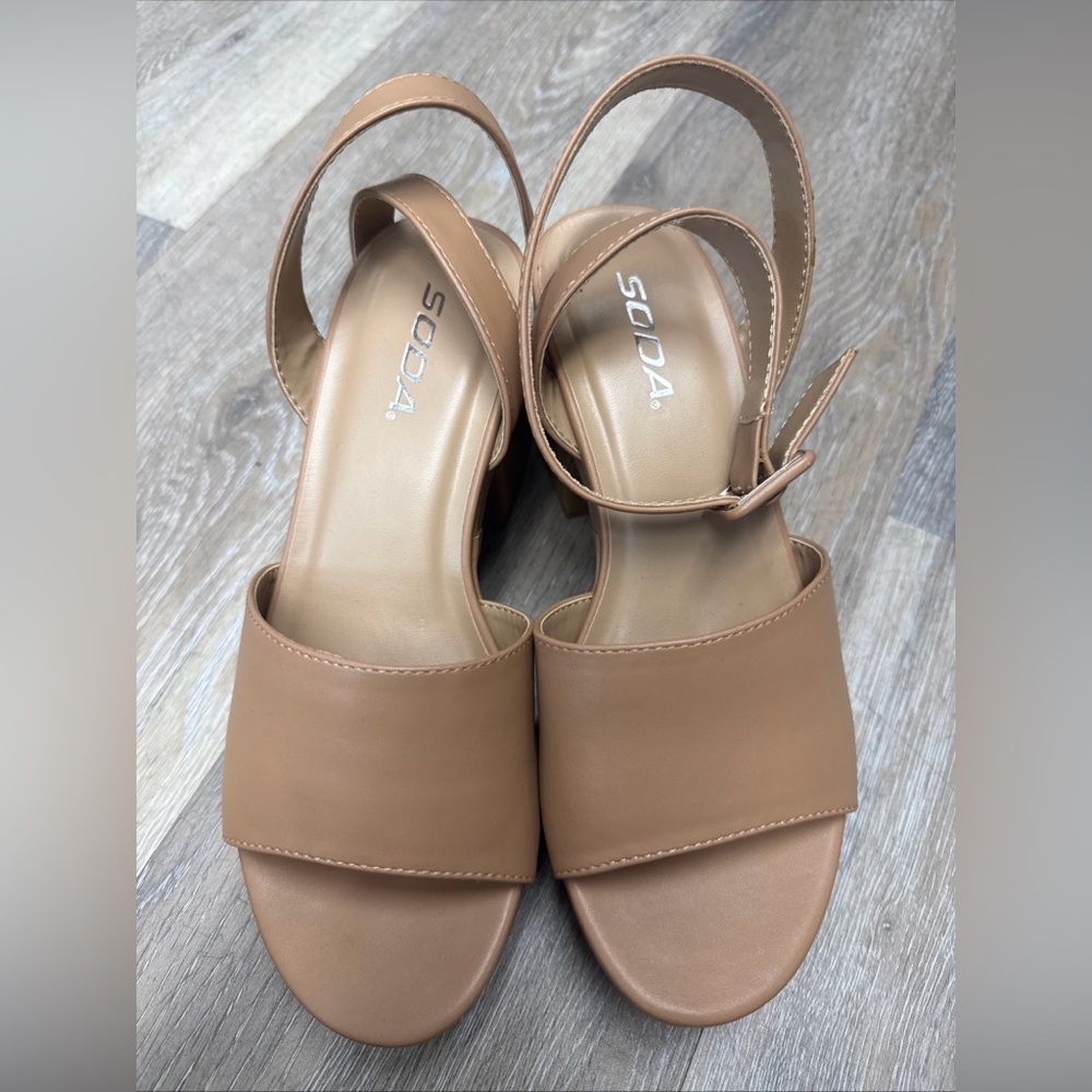 Shoes Dazzle solid beige open toe ankle strap block heel size 7 womens